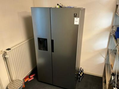 Översiktsbild av Samsung RS67A8811S9 fridge